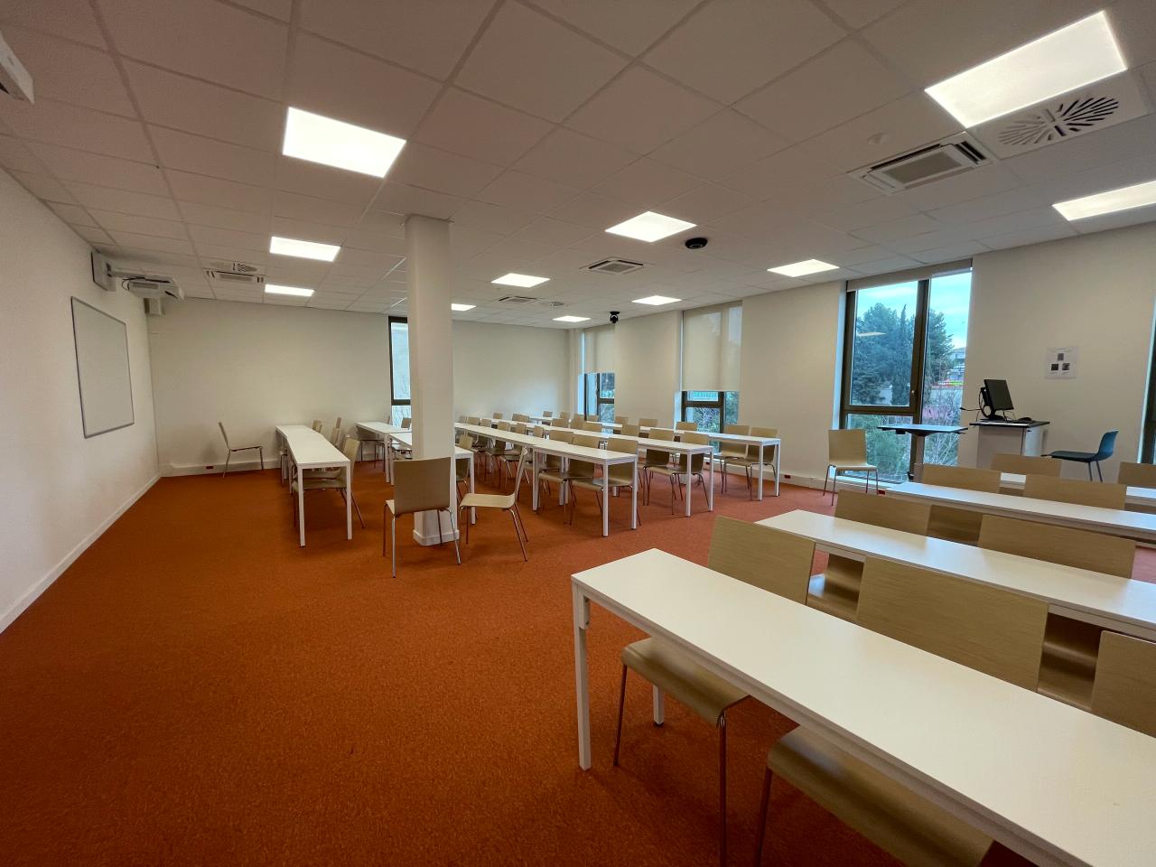 Bureau Aix-en-Provence 2303m² Location bureau Aix-en-Provence Bouches-du-Rhône OLBUR2530178 2